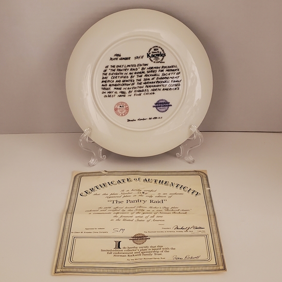 Vintage Norman Rockwell "Pantry Raid" Collectors Plate - Picture 2 of 2
